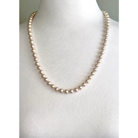 Vintage Monet Faux Pearl Single Strand Necklace - Picture 3 of 5